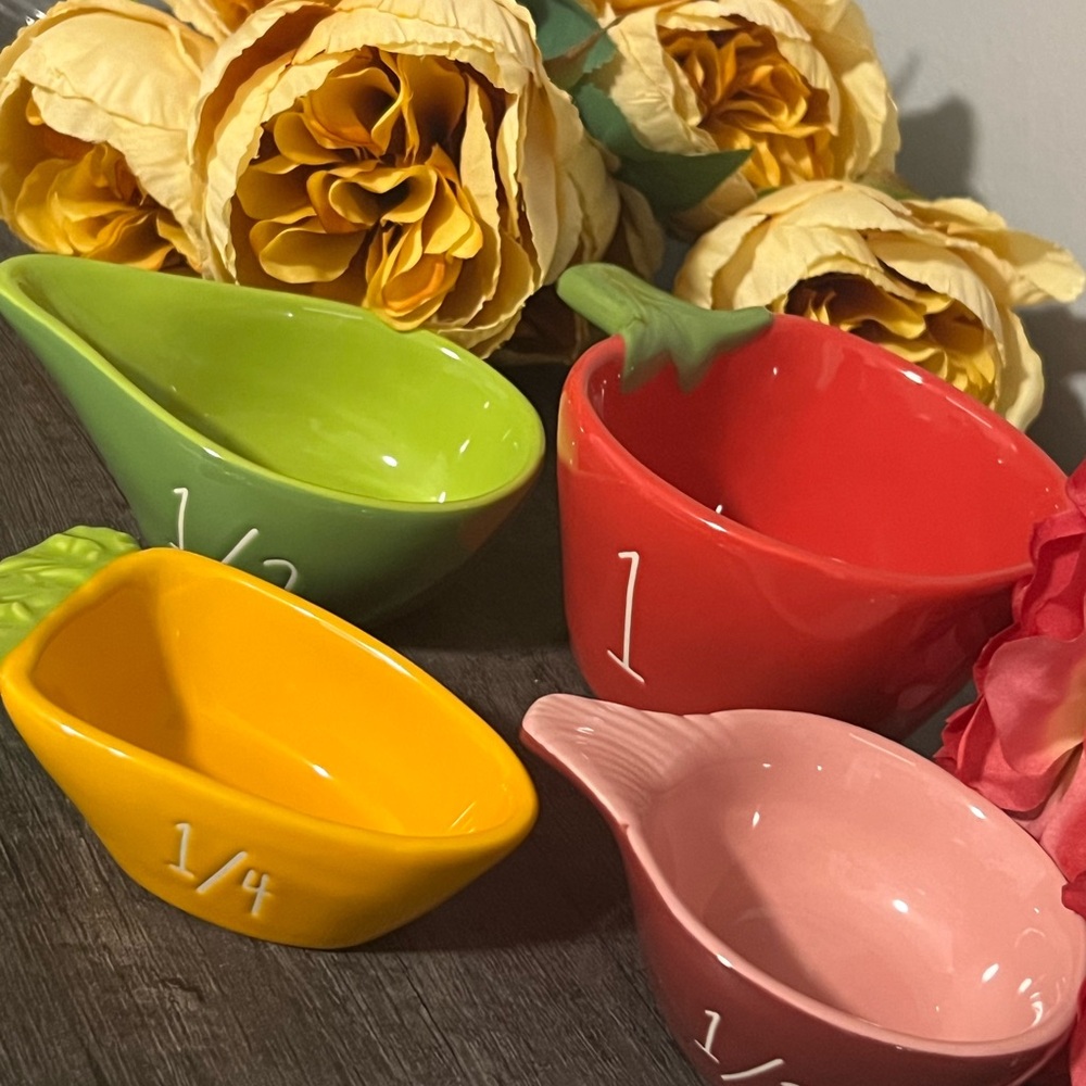 Rae Dunn Colorful Measuring Cups Set - Picture 8 of 9